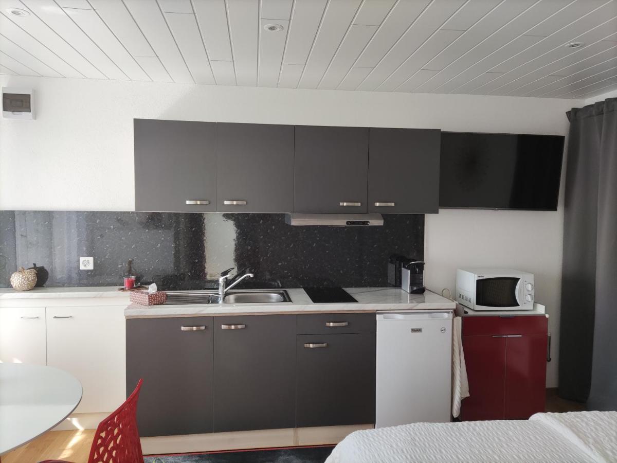 Beau Studio Avec Terrasse Et Vue Exclusivement Pour Non Fumeurs Belmont-sur-Lausanne Exterior foto